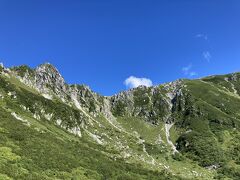 中央アルプス最高峰の木曽駒ヶ岳にスイスのような千畳敷カールから登る