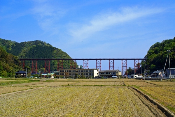 　兵庫県の余部には9時過ぎに到着。<br />　当時日本一高かった余部鉄橋