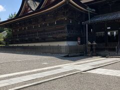 桃太郎伝説の吉備津彦神社で長い回廊を見て、後はゆったり湯原温泉ですね。