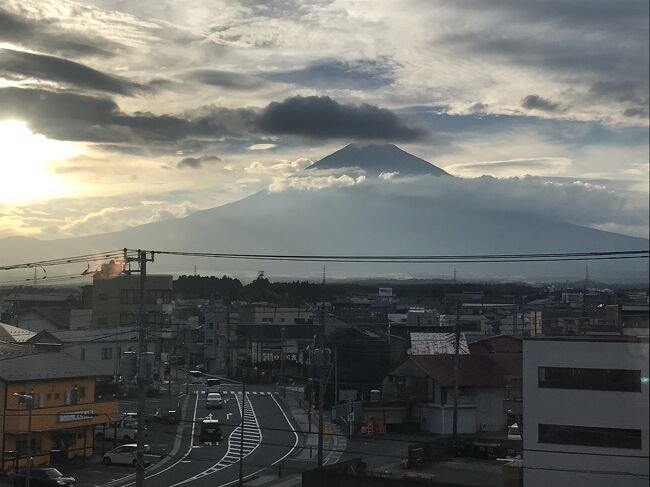 息子(次男)に会いに行くついでに浜松、山中湖でも観光して来ました！<br />今回の旅では久しぶりに富士山が見えました！<br />やっぱり富士山は何度見ても感動するし癒されますね(*^^*)