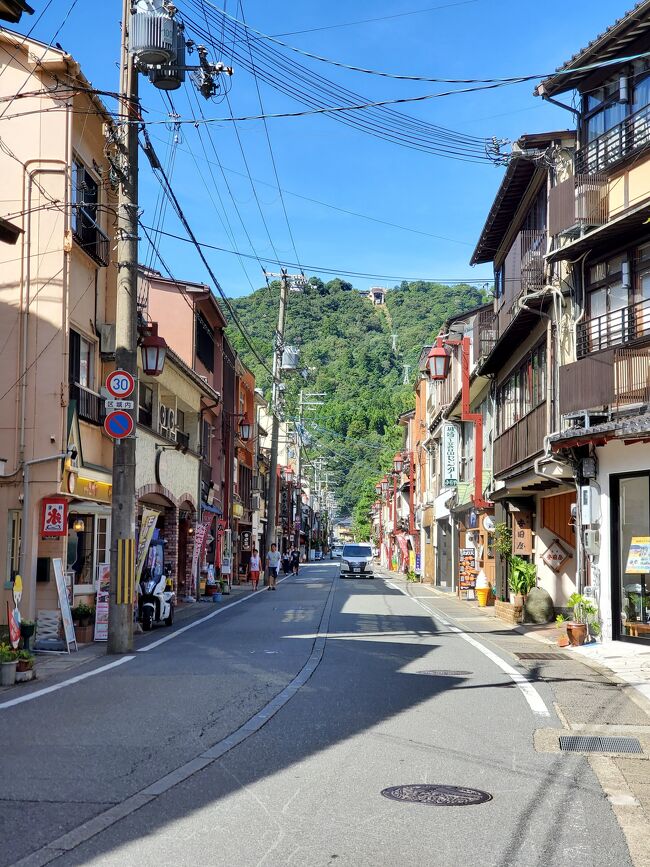 少し遅めの夏休みが取れたので、５月にも訪れた山陰山陽地方を周ってきました。<br />６日目の最終日は兵庫の城崎温泉、出石から京都に抜けていろいろ。<br />1，2日目の記事はこちら→https://4travel.jp/travelogue/11849750<br />3日目の記事はこちら→https://4travel.jp/travelogue/11849882<br />4日目の記事はこちら→https://4travel.jp/travelogue/11849991<br />5日目の記事はこちら→https://4travel.jp/travelogue/11851419