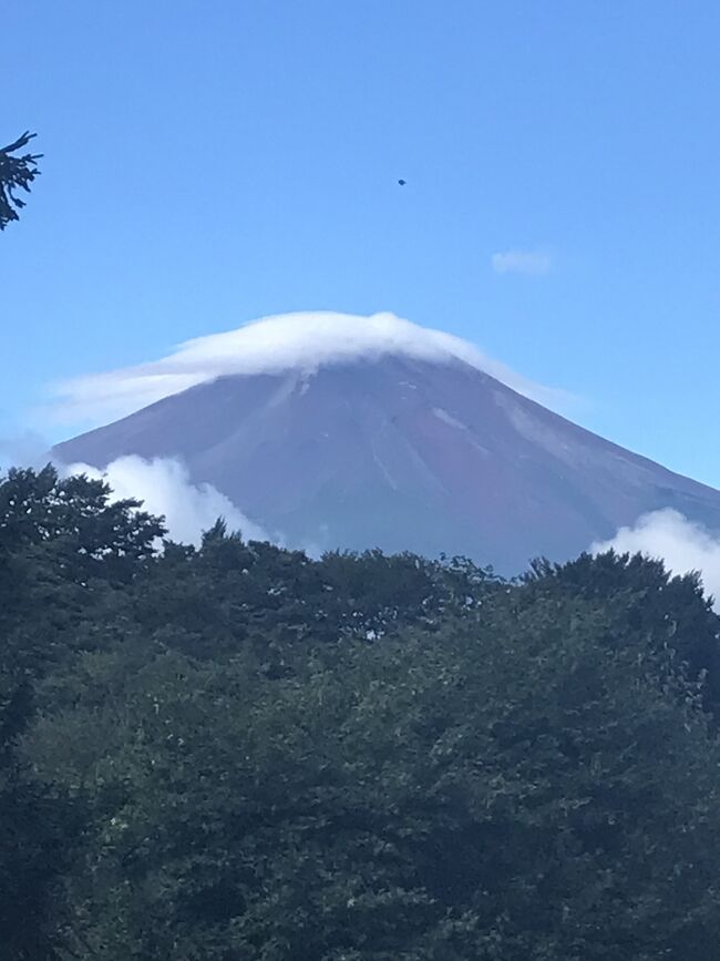 後編はエクシブ山中湖での様子を主にお届けします。<br />最終日の朝にはホテルからはっきりくっきりの富士山を拝めました！しかもこの日は私の誕生日！<br />とても思い出残る誕生日になりました(o^^o)