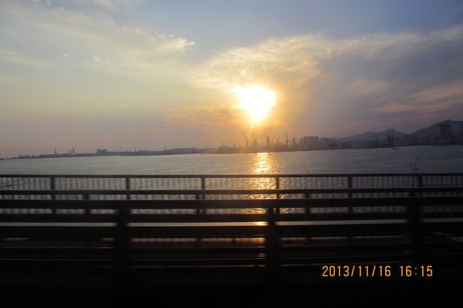 神戸マラソンに参加<br />次の日、神戸新長田「三国志の街」へ<br />神戸港で船に乗りクルージングを楽しんだ。<br />帰りに寄り道をして大阪万博のシンボル太陽の塔を見に行く。
