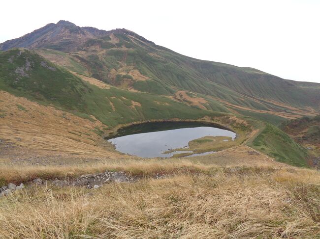 秋の鳥海山登山