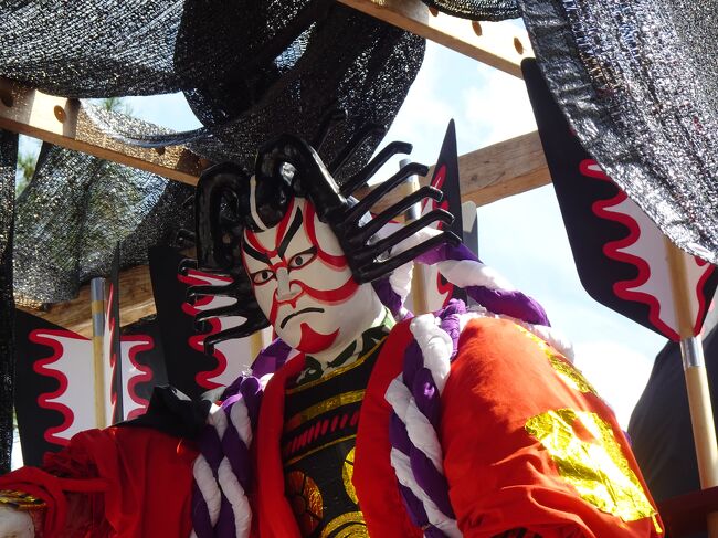 日本中にはさまざまな「お祭り」があります。そんなお祭りの中で、町内がさまざまな山車を作成し、町を練り歩くようなお祭りに興味があります。本当は、祇園祭りの山鉾を作るところから壊すところまで京都でじっくり見てみたいと思っています。<br />夏の角館に行ってきました。春は桜、秋は紅葉、冬は雪・・・と見るべきものも多いのですが、夏は緑しか見るものがないかと思っていました。<br />そしたら、9月7日～9日に「角館のお祭り」があることが分かりました。お祭りには、竿灯とか、三社祭とかそれなりの固有名詞が付けられているのですが、角館のお祭りは「角館のお祭り」ということで、固有名詞が付いていないようでした。<br />しかし、行ったのは4日・・・その準備の様子を中心に！