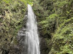 マイナスイオンを浴びに百尋ノ滝へ