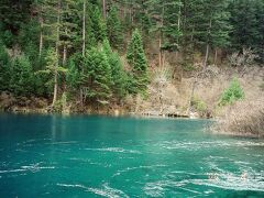 四川省の秘境九寨溝を訪ねる
