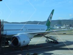 エバー航空ビジネスクラスで羽田～松山空港へ