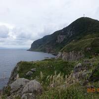 レンタル自転車で、函館山の山麓周辺を周遊。