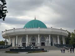 車道横断は命がけ？ タシケント散策　-Tashkent Uzbekistan-