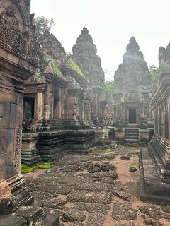 【ひとりでツアー参加♪ロリュオス遺跡からバンテアイ・スレイへ。】 2023.09 カンボジア　その2