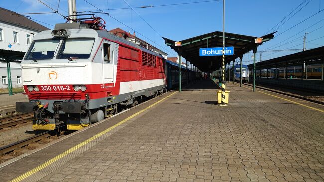 ワルシャワからブラチスラバまで列車で行く