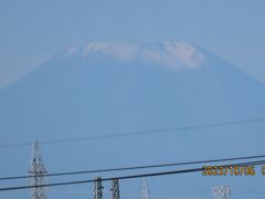 富士山の初冠雪を見る