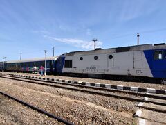 ルーマニアシナイアからブカレスト、ブルガリア首都ソフィアまで列車で行く。国際列車なのに二両しかない。