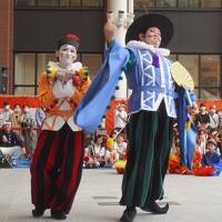 長崎くんちとプチ嬉野の旅（一日目）～踊り町の多様な演目は長い歴史が育んだ和華蘭文化の賜物。モッテコーイ、ショモーヤレーの大合唱で盛上げます～