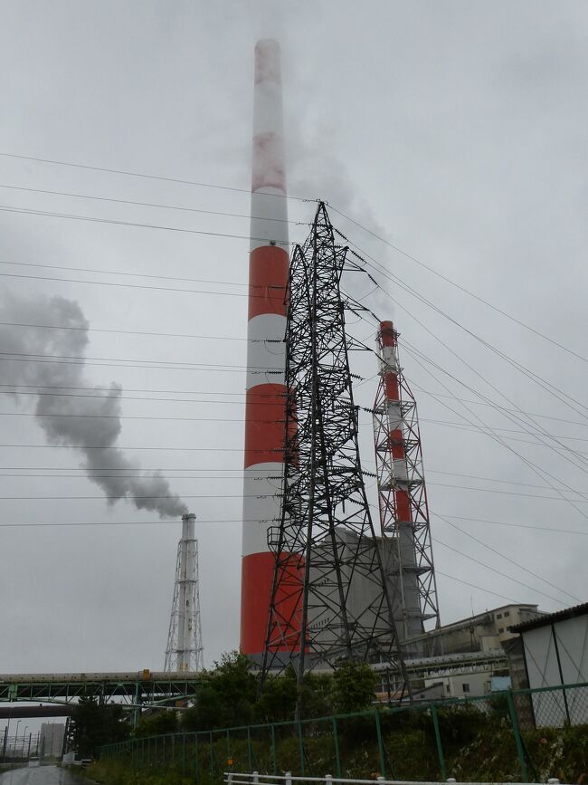 2023年夏の北海道、最終日<br /><br />レンタカーのお店の開店が9時なので時間調整のため、支笏湖、苫小牧を経由して新千歳空港へ<br /><br />天気は雨、途中山間部の気温18℃。酷暑の東京、この日、最高気温は38℃。気温差20度!<br />