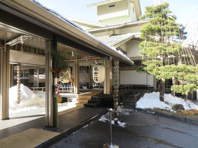 ２０年以上ぶりに、藤井荘に宿泊しました。名物の串揚げはあいかわらず美味しかったです。また、栗のお菓子も美味でした。