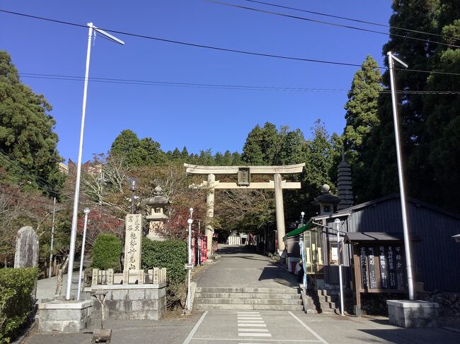 能勢妙見山に行ってきました。妙見の森は、本年の営業でもって63年の歴史に幕を閉じます。