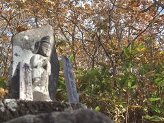 日本二百名山“飯綱山”秋晴れ紅葉トレッキング