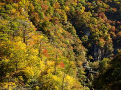 紅葉には少し早かった鳴子峡