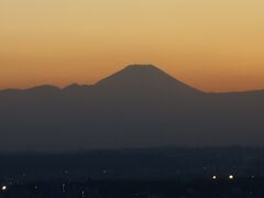 キャロットタワーから富士山のシルエットがよく見えました。