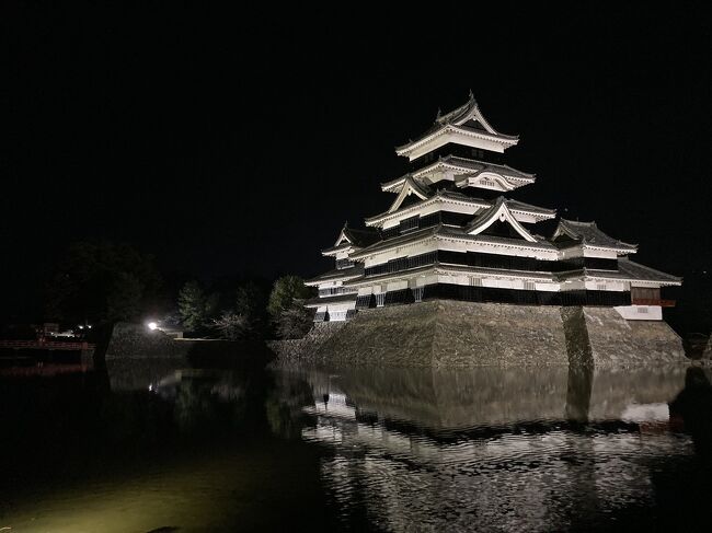 上高地帝国ホテルをチェックアウト。松本に向かいます。<br />松本城に登城、ライトアップも見学します。<br />夕食に焼き鳥の「正ざわ」を訪ねました。