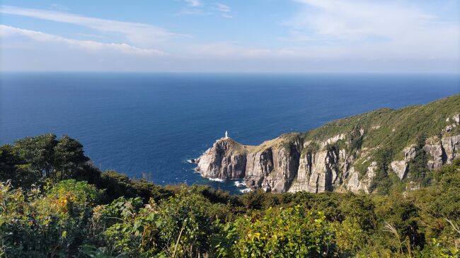 NHK朝ドラ「舞い上がれ」で見てから行ってみたくなった五島列島・福江島<br />長崎から日帰りで観光できるということで、J2リーグ観戦の翌日に計画しました<br /><br />数日前の天気予報は傘マーク(-_-;)<br />しかしながら晴れ間が広がり絶好の離島観光日和＼(^o^)／<br />レンタカーで西端から北端まで島の上半分くらい周りました(^^)v