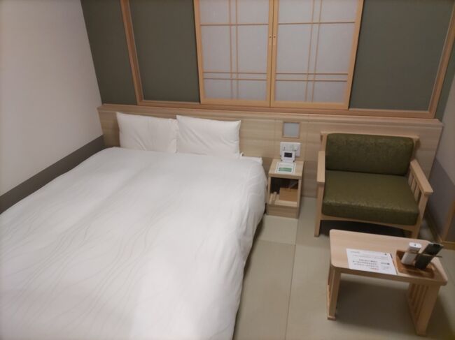 11月4日(土)~7日(火)にかけて分割併合の旅(オフ会込みの旅)に出かけました。<br />あ、「急行さんべ」とは、昔山陰本線や美祢線を走っていた列車で、長門市で一旦編成を切り離したあと、下関で同じ列車と再び連結していた列車で、それとなぞらえて、多くのトラベラーさんと会ったり、別れたりしました。<br />写真の枚数が膨大なので、3章に分けてご紹介したいと思います。<br /><br />第3章の内容としては、3日目と4日目の内容です。<br />なお、2日目から3日目の夕方まで単独行動となっておりますこと、予めご了承ください。<br />3日目は東北三名湯のうちで訪れてなかった秋保温泉を訪問し、「イタガキフルーツカフェ」で小休憩を挟んだ後、「御宿野乃」にチェックイン。<br />そのあと、Akrさん、HAPPINさん、BTSさん、ダリルさんと合流し、「ちょーちょ」で呑み会となり、その後の二次会含め、多いに盛り上がりました。<br />4日目はチェックアウトまでホテルで寛ぎ、お昼に「あるお方」と再会します…お楽しみに<br /><br />今回は鐵分ほぼほぼなしなので、苦手な方でも楽しめる内容です。<br />ぜひご覧ください。