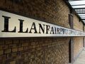 バスツアーで行く北ウェールズ　　④バンガー(Bangor)/スランヴァイルプール駅(Llanfairpwll)