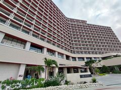 沖縄でインフィニティプールのホテルに泊まる その１「沖縄プリンスホテル オーシャンビューぎのわん」