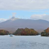 秋めく北海道・道南へ《３》～北海道駒ヶ岳の麓に広がる景勝地・錦秋に染まる大沼公園散策～