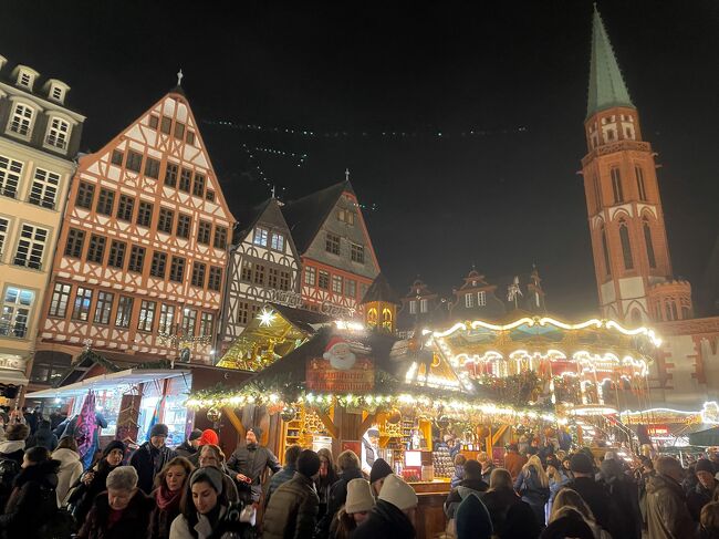 今週から始まったドイツのクリスマスマーケット！<br />フランクフルトのクリスマスマーケット行って来ました！<br />
