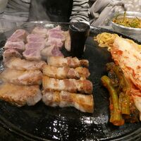 「釜山へ☆やっと行けました」12月2泊3日　豚の夕食