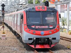 インドネシア（３）鉄道に乗りプランバナン寺院を見て、ジョグジャカルタ→ジャカルタを鉄道で移動。