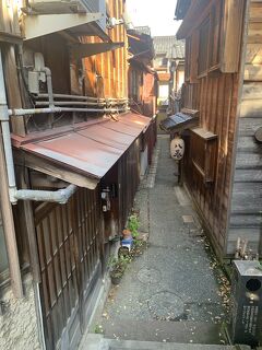 10日間でくるっと石川県を巡ってきました。その14　忍者寺（妙立寺）～にし茶屋町～主計町茶屋町～町家ごはんやつはし　と金沢の街歩き。