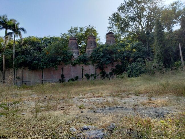 【柴山滞洪池公園周辺 ポタリング 高雄 2023/12/07】<br /><br />柴山滞洪池公園周辺をポタリングしました。<br /><br />内惟土卑文化園区の傍の遊歩道＆サイクリングロード ⇒ 内惟土卑文化園区の傍の遊歩道＆サイクリングロード ⇒ 鳳山緑園道・台鉄跡に出来たサイクリングロード ⇒ 鼓山路 ⇒ 高雄圳（用水路） ⇒ 柴山滞洪池公園 ⇒ 千光宮 ⇒ 北柴山登山口 ⇒ 龍目井龍泉宮 ⇒ 青泉街 ⇒ 龍巖冷冽泉 ⇒ 柴山登山口 ⇒ 龍泉寺 