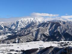 電車で登る冬の坂戸山　雪山登山