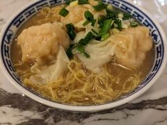 ５年ぶりの香港ワンタン麺がうまい