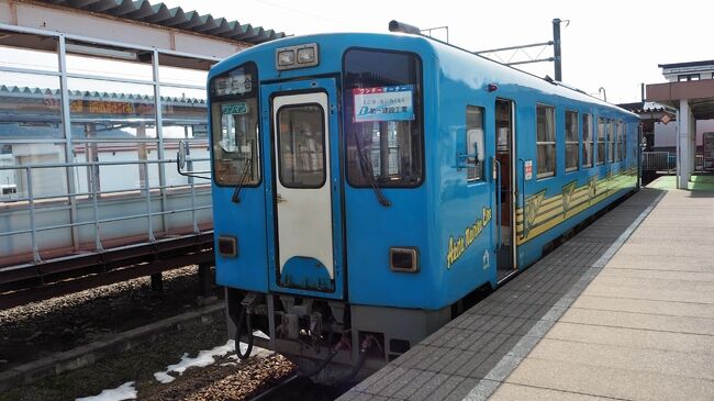 2022年10月に鉄道150周年記念で出たJR東日本パス。<br />FINALとしてもう一度出るとのことなので、再び鉄印集めの旅に出ました。<br />あとスターバックスの店舗スタンプもたくさん集めたいです。<br /><br />1日目：上野→角館→阿仁合→鷹巣/鷹ノ巣→秋田<br />2日目：秋田→羽後本荘→矢島→羽後本荘→新潟→越後湯沢→十日町→直江津→春日山<br />3日目：春日山→直江津→上越妙高→長野→豊野→長野→上野<br /><br />旅行1日目、その1。<br />角館を少し散策したら、秋田内陸縦貫鉄道に乗って阿仁合に向かいます。<br /><br />秋田内陸縦貫鉄道<br />https://www.akita-nairiku.com/<br />唐土庵<br />https://www.morokosian.jp<br />みちのく懐かしの味 あきたプリン亭<br />https://akita-pudding.com/<br /><br />JR東日本パスFINALで行く東北信州鉄印旅(2) 秋田内陸縦貫鉄道その2<br />https://4travel.jp/travelogue/11875890<br />JR東日本パスFINALで行く東北信州鉄印旅(3) 由利高原鉄道<br />https://4travel.jp/travelogue/11875899<br />JR東日本パスFINALで行く東北信州鉄印旅(4) 北越急行とえちごトキめき鉄道<br />https://4travel.jp/travelogue/11875901<br />JR東日本パスFINALで行く東北信州鉄印旅(5) しなの鉄道と善光寺<br />https://4travel.jp/travelogue/11875906<br /><br />桜をみにいこう ～角館弾丸花見行(2001年)<br />https://4travel.jp/travelogue/10304294