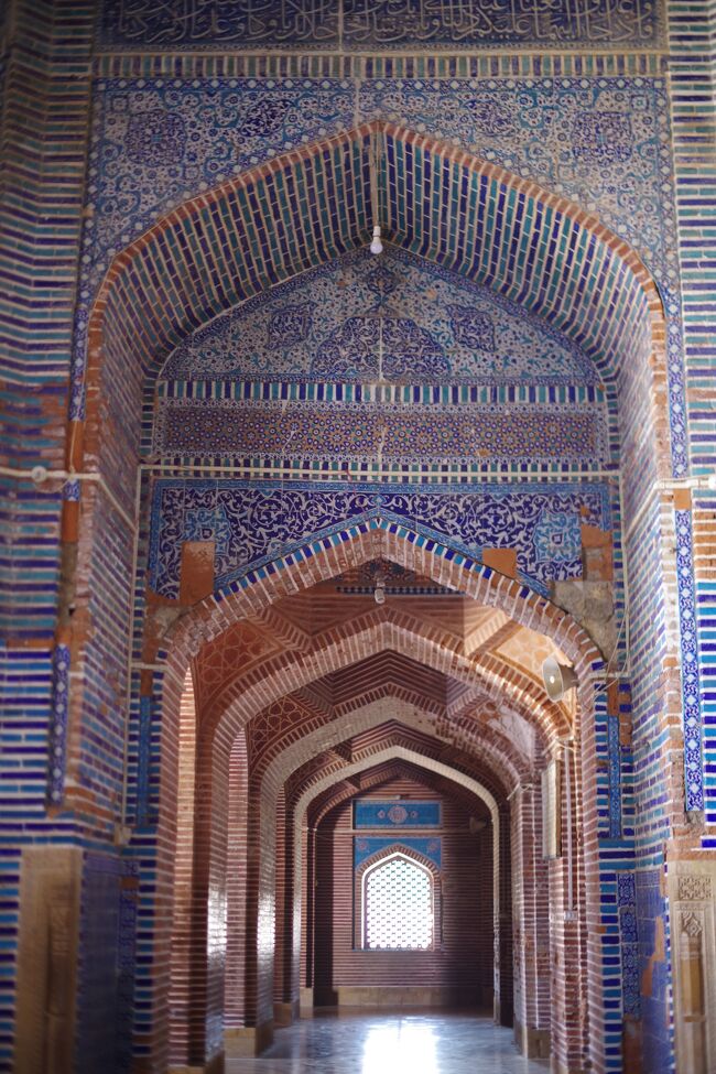 パキスタン横断の旅④タッター＝マクリの歴史的建造物群とチャウクンディ