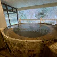 サウナー注目黒部FUROBAKKA、宇奈月温泉ホテルおがわの渓流宿泊