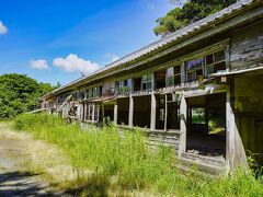 Amazing 房総 Vol.11　明治の情景を残す山間の廃校舎　「曾呂尋常小学校分教場」で記憶は8月の空に舞い上がる　オッサンネコの一人旅