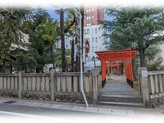 縣(あがた)神社、八幡神社、屋根神様　(岐阜駅周辺の神社)