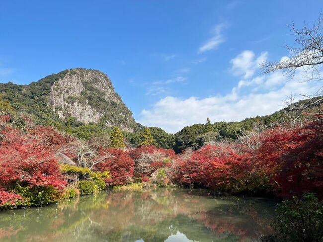 そろそろ旅に出たい。<br />と思ってから嬉野温泉「めちゃキャッシュバック」されるプランを知り、嬉野温泉への旅を企画。<br />(結果的にすぐに予算いっぱいになって適用されなかったんだけども)<br /><br />行くと決めたからには楽しむぞと調べて、飛行機で長崎空港に入りレンタカーで佐賀の旅。<br />いろいろ楽しかった、女子3人の温泉旅です。<br /><br />2日目。
