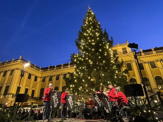 クリスマスから年末にかけてウィーン、ブラチスラバ、ブタペストのクリスマスマーケット巡りをメインに子連れ家族で観光してきました。