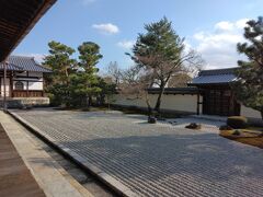 三連休明けで人のいない静かな京都 ～ 衣笠山と等持院