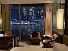 シンガポール航空ビジネスクラスで行くシンガポール（THE FULLERTON BAY HOTEL)