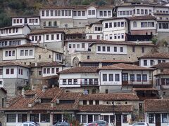 アルバニアの美しき伝統建築群は素晴らしいので行っておいたほうがいいかも案件