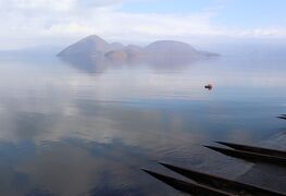 全国旅行支援で道南の旅・・登別温泉ホテルまほろばに宿泊し、昭和新山、洞爺湖サミット記念館、洞爺湖湖底線路、サイロ展望台を訪ねます。