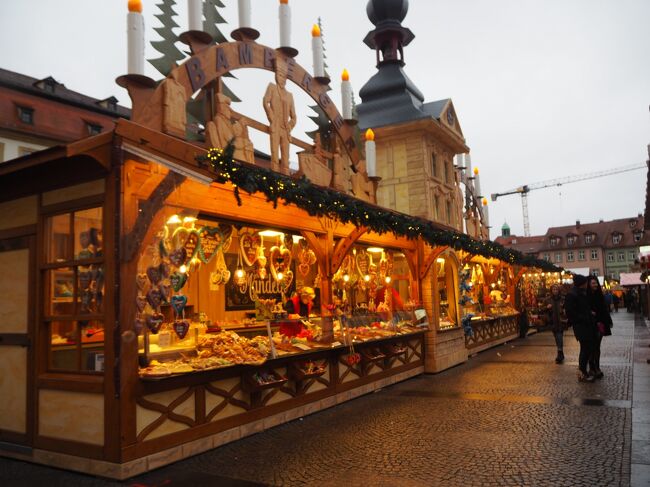 そろそろ海外に行ってもいいかな、と４年ぶりに海外旅行を再開。<br /><br />本場のクリスマスマーケットを見てみたい！<br />不意に思いついてドイツのクリスマスマーケットを見てきました。<br />ちゃんとドイツ旅行するのも初めてだし、メルヘンチックでレトロな街並みとクリスマスマーケットの賑やかさのマッチングがすっごく素敵でした。目的だったB級グルメも楽しめたし、楽しかった♪<br /><br />やっぱり海外旅行はいいですね。非日常感が堪らなかったです。<br /><br />詳細はこちら↓<br />https://ameblo.jp/alice-in-fireland/<br /><br />【旅程】<br />１日目　成田→フランクフルト<br />２日目　バンベルク→ニュルンベルク→ローテンブルク<br />３日目　ローテンブルク→シュトゥットガルト→フュッセン<br />４日目　ノイシュバンシュタイン城→ヴィ―ス教会→ミュンヘン<br />５日目　ハイデルベルグ→フランクフルト→<br />６日目　成田<br /><br /><br />